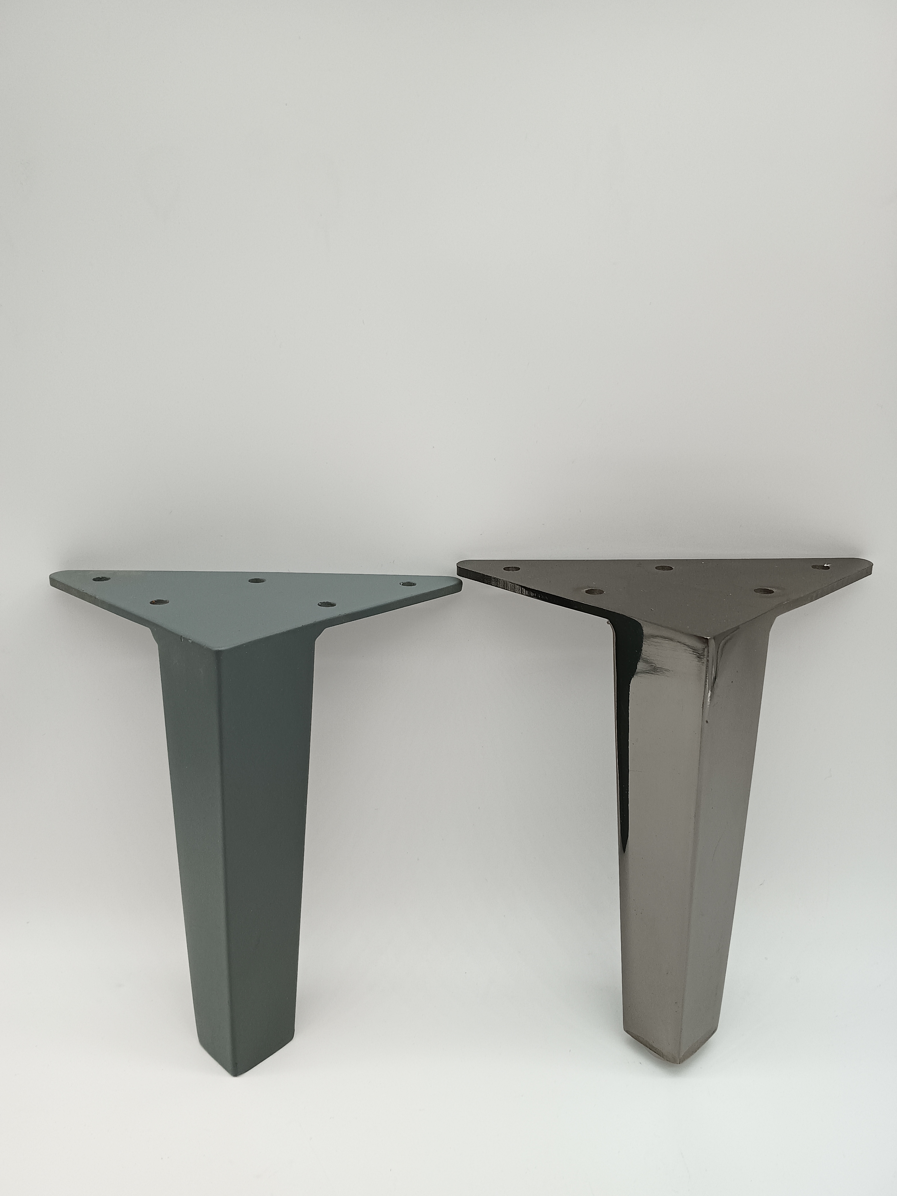 Pés modernos do sofá da indústria de Foshan 155mm pés de bronze do sofá-cama
