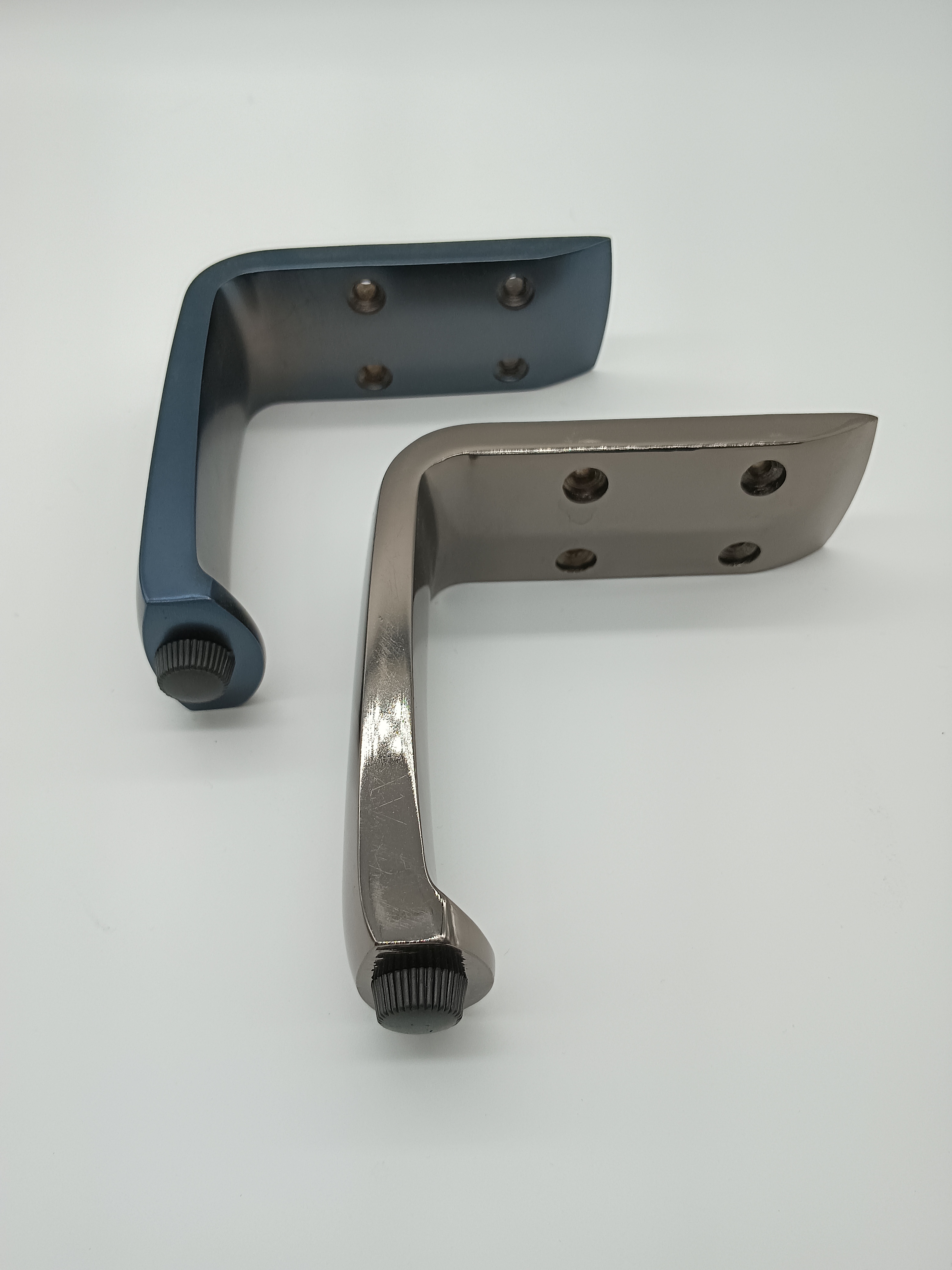 Pernas de sofá cônicas modernas, luxuosas, douradas, cromadas, armário de metal, suporte para móveis, pés de aço para camas e sofás, material de ferro