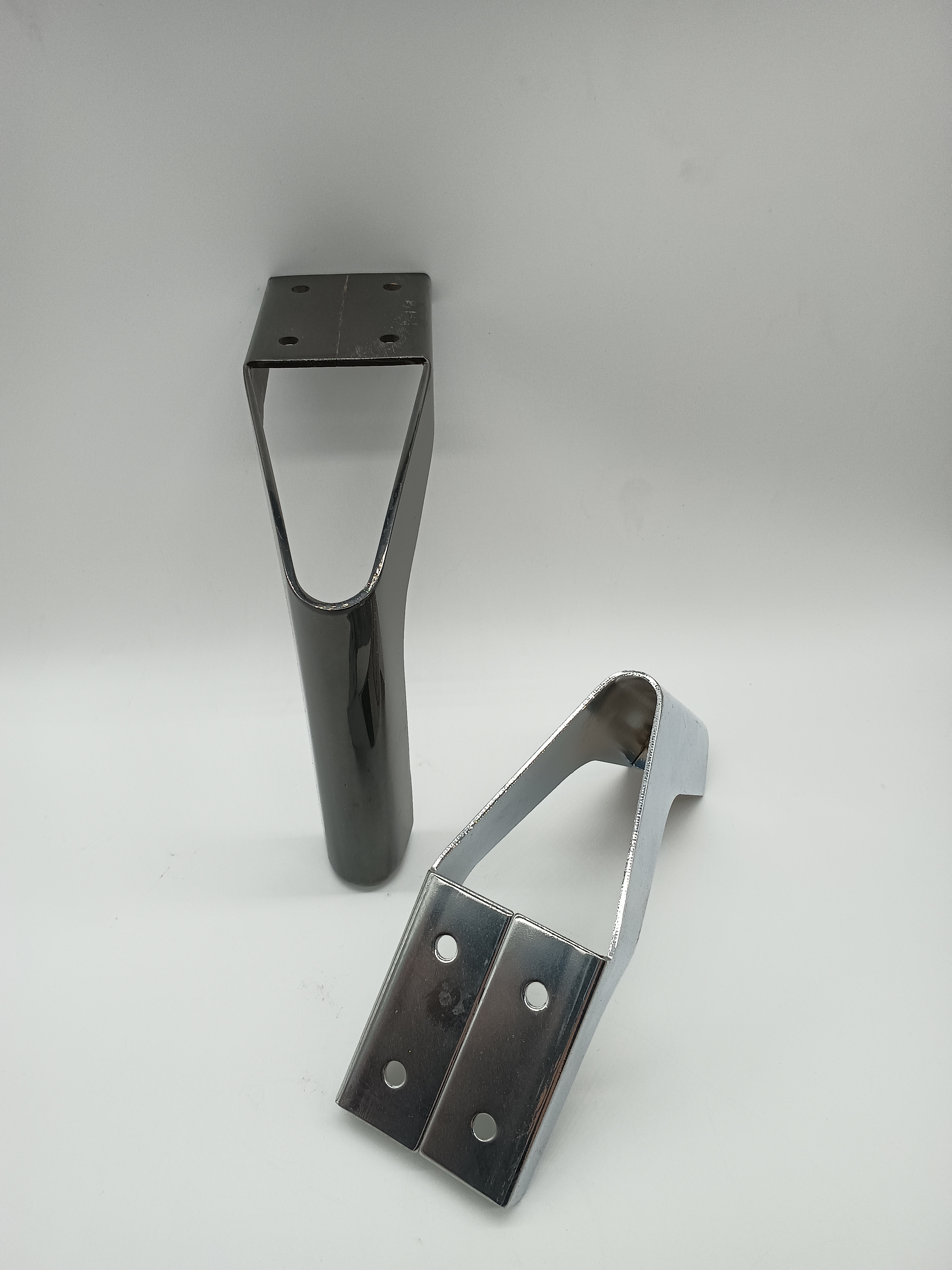 Pernas de sofá de luxo para móveis cônicos modernos de metal personalizado de fábrica
