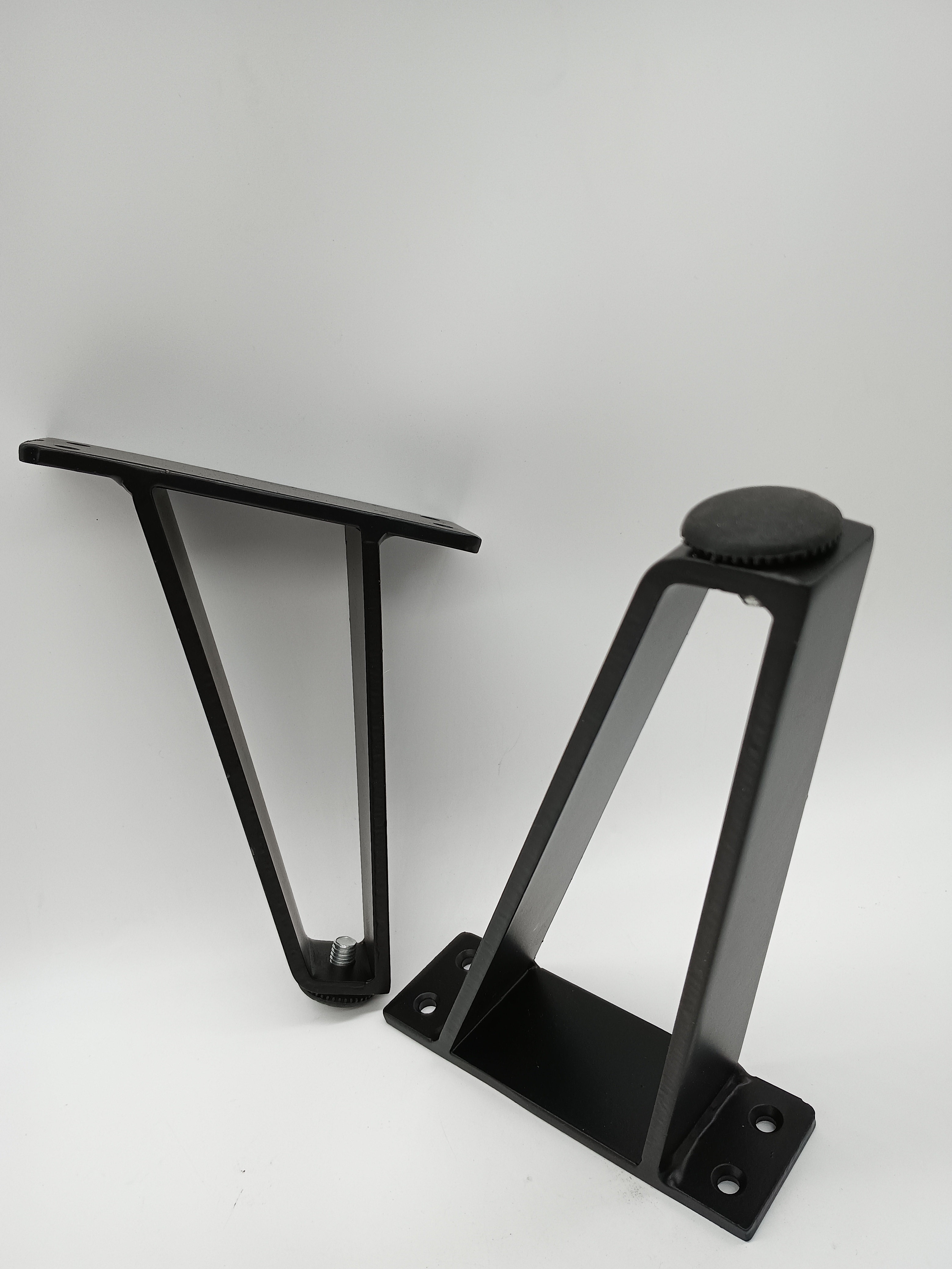 Novo design de cama de armário de móveis de metal estilo luxuoso tubo angular sofá perna de ferro